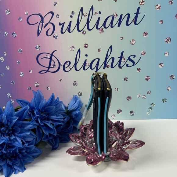 SALE NEW DOUBLE ZIP WRISTLET WALLET - Picture 3 of 10